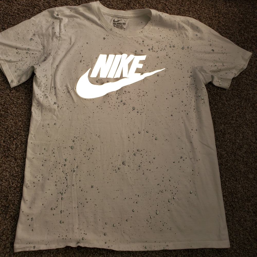 Nike tee